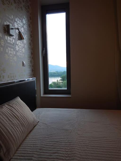 Imadnivalo Medences Hotellakas Szaunaval. * Budapest