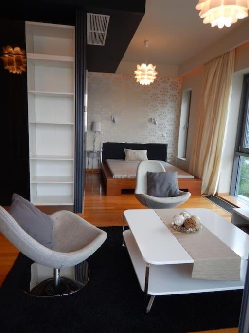 Imadnivalo Medences Hotellakas Szaunaval. Apartment